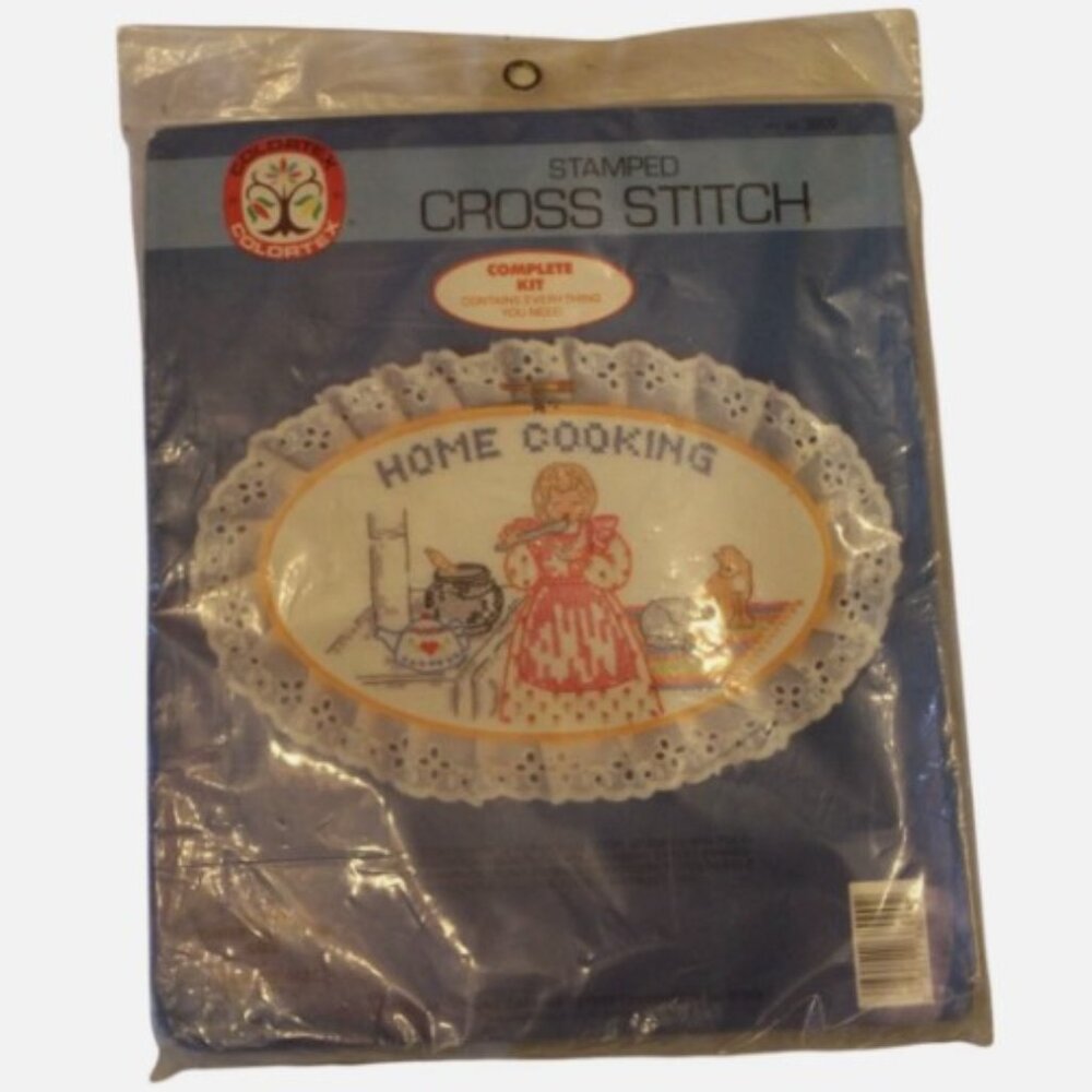 Colortex Stamped Cross Stich Kit Home Cooking With Kittens Tea Pot